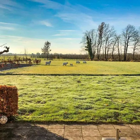 Gastenhuis Prachtige Historische Vierkant Hoeve Semesterbostad