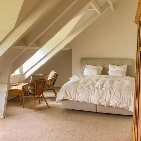 Gastenhuis Prachtige Historische Vierkant Hoeve *