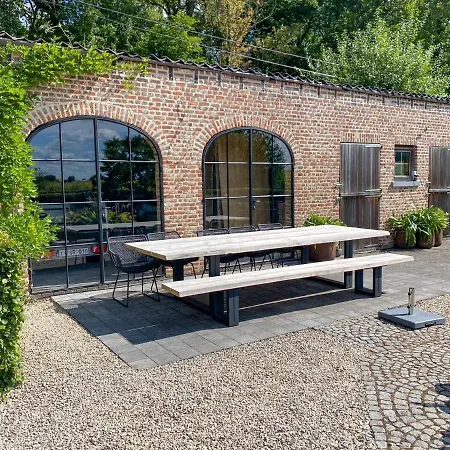 Gastenhuis Prachtige Historische Vierkant Hoeve